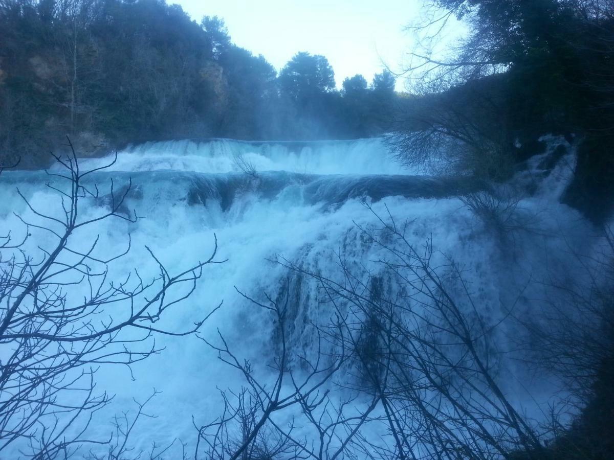 Ogreca * Skradin